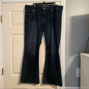American Eagle Women’s Jeans Size 18
